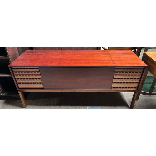 774 - Bang & Olufsen Beomaster 1200 in 1960's Rosewood Cabinet. Danish Control furnisher maker. Later adde... 