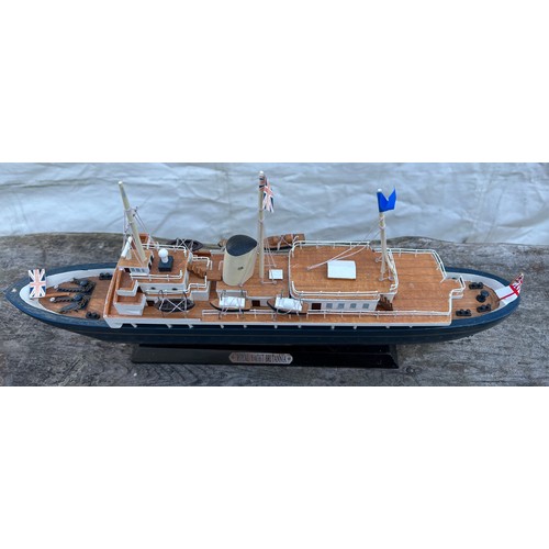 1041 - A model of the Royal Yacht Britannia 50cm l.