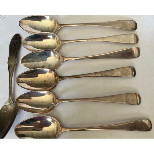 562 - Seven various Georgian silver spoons, various dates and makers including Peter & William Bateman. To... 