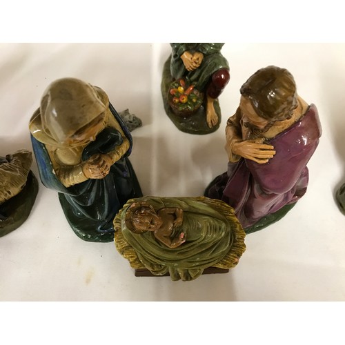 1048 - A part ceramic 6 piece nativity set comprising Baby Jesus, Mary, Joseph and the Three Kings; tallest... 