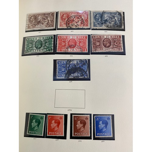 440 - Stanley Gibbons Windsor Albums 1-4 in slip cases, Victorian stamps through to 1993, together with 5 ... 