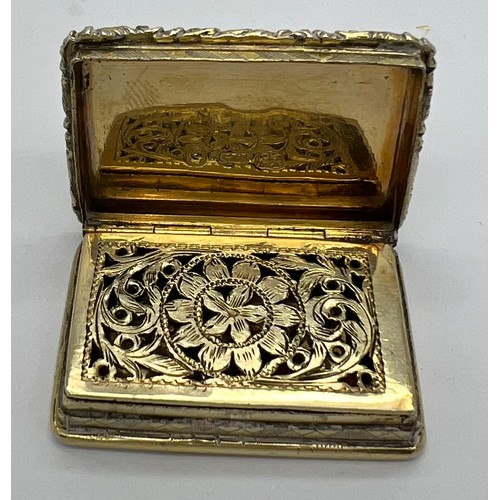 600 - Birmingham silver gilt vinaigrette by Gervase Wheeler Birmingham, possibly 1836. 2.5 x 3.5cm.