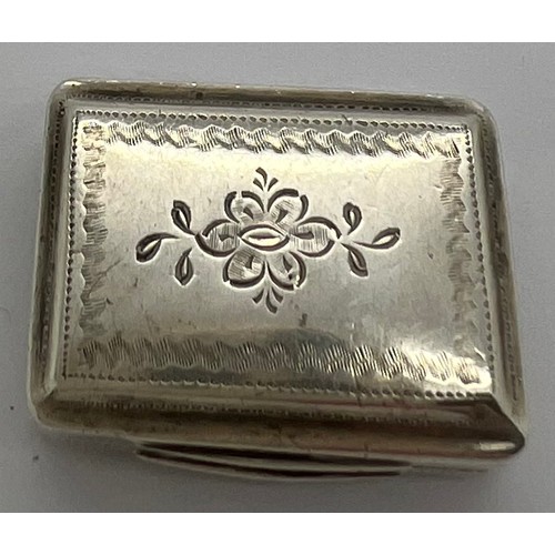 604 - Birmingham silver vinaigrette by John Lilly 1832, 2 x 2.5cm. D W initials to top.