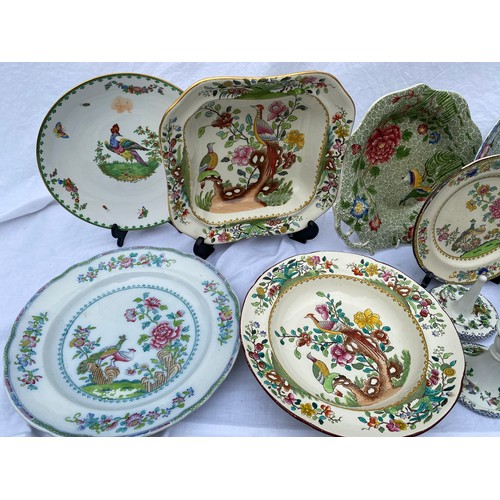 170 - A quantity of Copeland Spode depicting exotic birds, Chinese pheasants, peacocks etc.