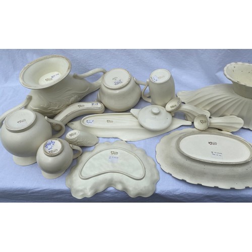 172 - A collection of 20thC Spode 'Velamour' to include jugs, plant holders, dishes etc. (13).