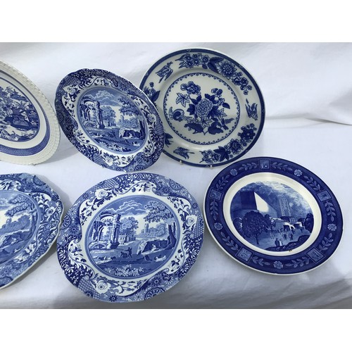 181 - A quantity of 20thC Copeland Spode and Spode blue and white plates and shallow bowls.