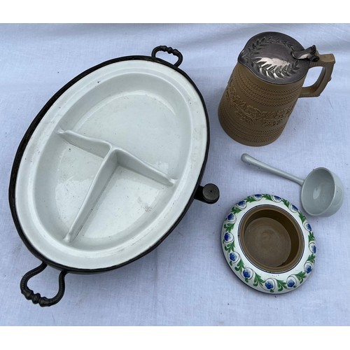 190 - Various Copeland and Spode ceramics to include jug, plate warmer, ladle etc.