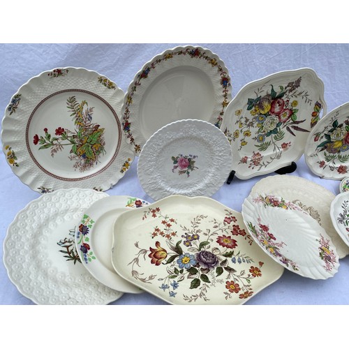 195 - Copeland Spode 20thC various ceramics and patterns to include ‘Provincial Flowers’, ‘Bridal Rose’, ‘... 