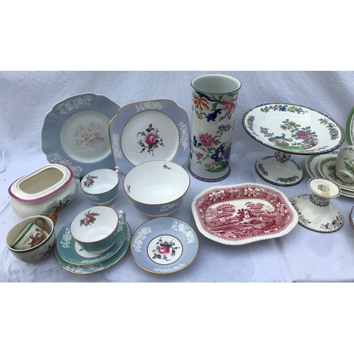 213 - A quantity of Copeland Spode, mainly 20thC to include a variety of patterns.