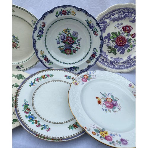 219 - Selection of 13 Copeland Spode plates and dishes to include 'Merville', 'Spring Time', 'Rose', 'Avon... 