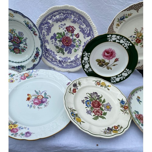 219 - Selection of 13 Copeland Spode plates and dishes to include 'Merville', 'Spring Time', 'Rose', 'Avon... 