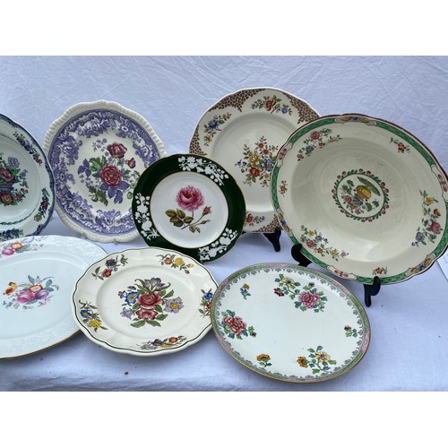 219 - Selection of 13 Copeland Spode plates and dishes to include 'Merville', 'Spring Time', 'Rose', 'Avon... 