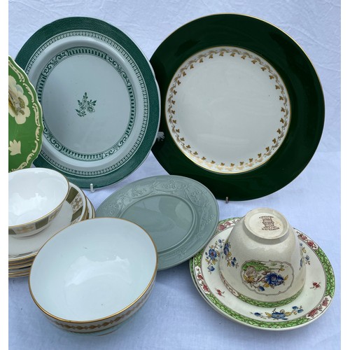 221 - A quantity of 20thC Copeland Spode to include various patterns; 'Flemish Green', 'Royal Jade', 'Gree... 