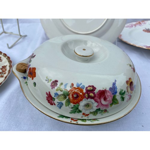 224 - Collection of 20thC Copeland Spode to include oval 'Mandarin' plate, Woodcarver plate, hot water pla... 