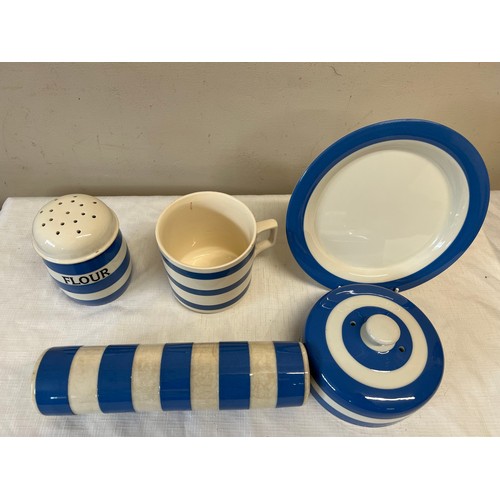 225 - Cornish Ware to include muffin dish with lid 21cm d, flour dredger and rolling pin. Large blue and w... 