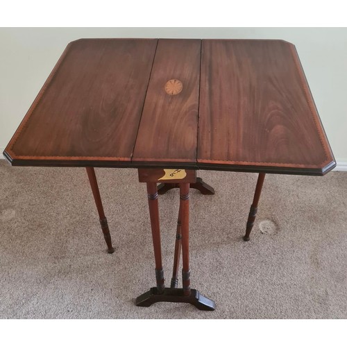 1341 - An Edwardian mahogany inlaid Sutherland table. 64 h x  16 x 60cm d closed, open 74cm.