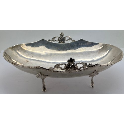 613 - A good quality white metal bowl raised on four legs marked .800. 245gm.