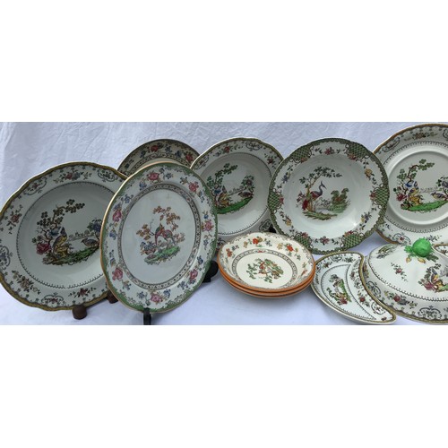 166 - A large quantity of Copeland Spode ceramics to include Spode's Aviary, Chelsea etc.