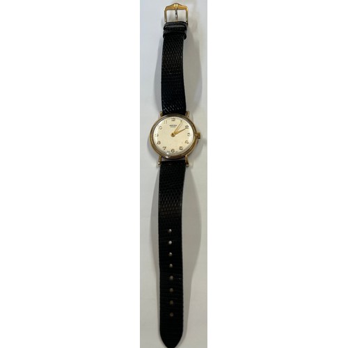 619b - A Vertex 9ct gold men's wristwatch.