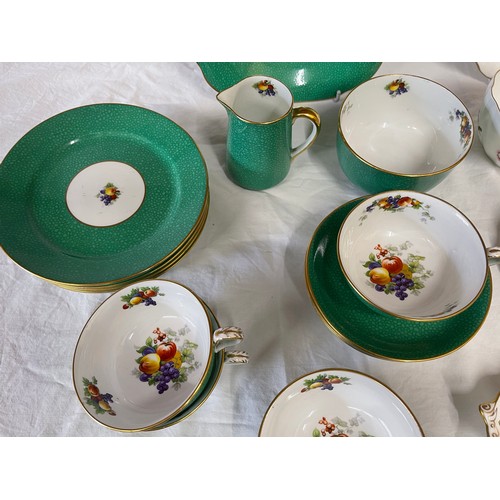 416 - Two part tea services. Ye Old English Grosvenor to include; 1 x cake plate 24cm d, 6 x side plates, ... 