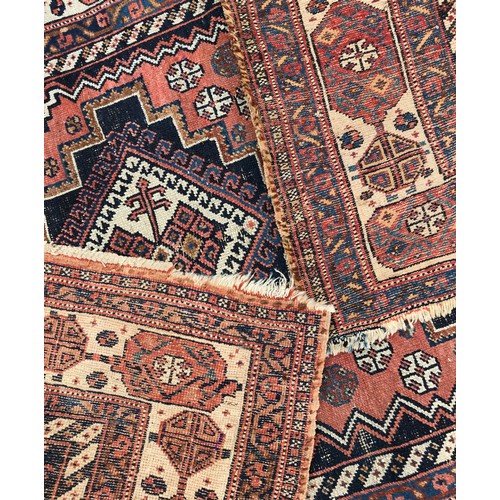 1128 - Vintage Persian Rug measuring 1.58cm long x 1.16cm wide.