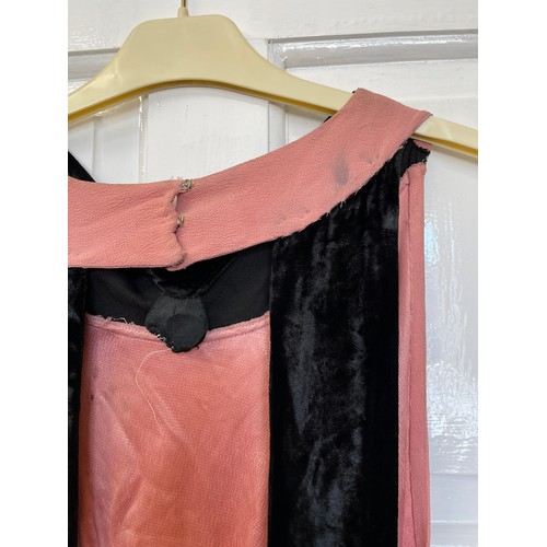 738 - A pink French crepe and black velvet long evening dress 1920's/30's together with a 1920's black and... 