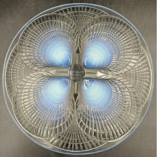 465 - A Lalique Coquilles plate, marked R. Lalique France No. 3009. 30cm d.