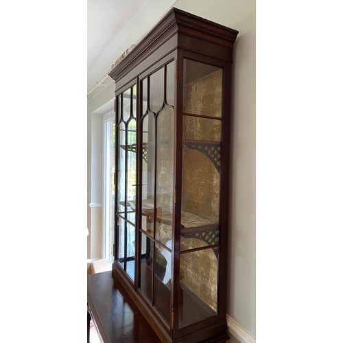 191 - An Edwardian mahogany and inlaid display cabinet, 2 glazed doors over 2 drawers. 201 h x 89 w x 42cm... 