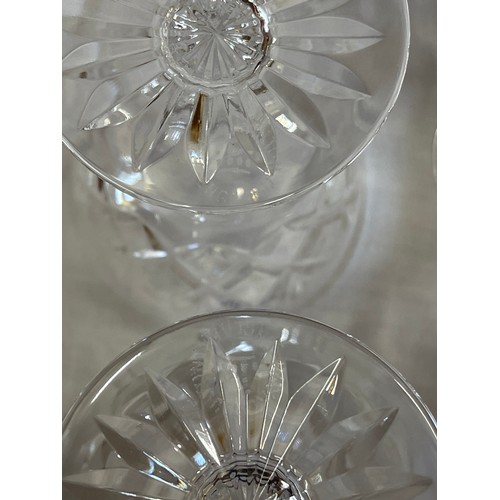 472 - A selection of clear glass ware to include 7 x decanters, one Royal Doulton 30cms h, 7 x Royal Doult... 