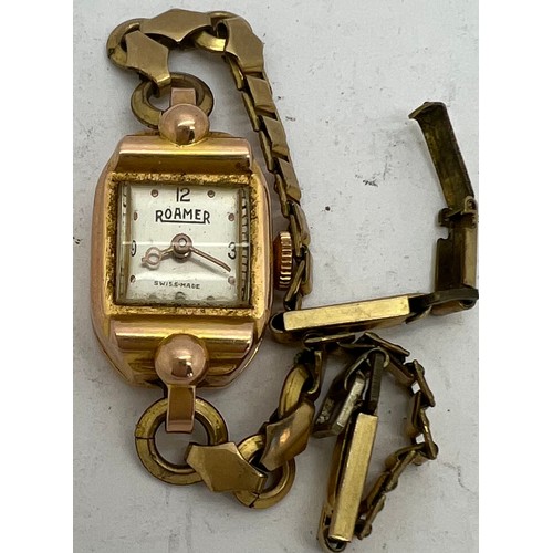 917 - A ladies Romer wristwatch, marked to back 14K solid gold. 12.2gm total weight.