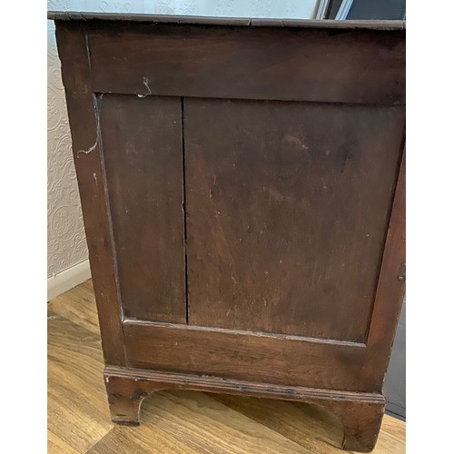 117 - Oak chest of 3 graduated long drawers. Early 19thC/ late 18thC.