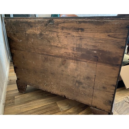 117 - Oak chest of 3 graduated long drawers. Early 19thC/ late 18thC.