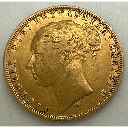 668 - Victorian full sovereign 1879.