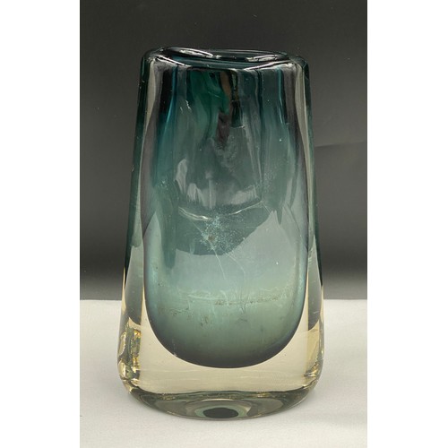 464B - A Murano Sommerso/Swedish? glass vase 25cm h together with a mid century oval grey glass bowl approx... 