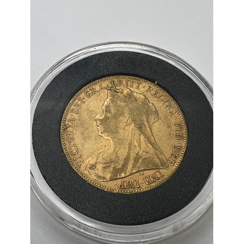 675 - Victorian full sovereign 1899.