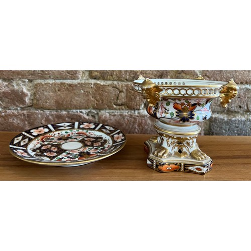 387 - A Derby vase and Derby plate 14.5cm d.