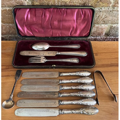 880 - Cased spoon, knife and ford, London 1901, maker William Hutton & Sons Ltd, sugar tongs, salt spoon, ... 