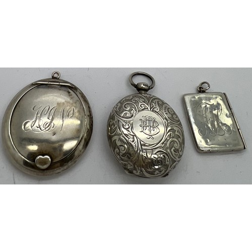 881 - Silver sovereign case, stamp holder and compact. Sovereign case Birmingham 1909, stamp holder Cheste... 