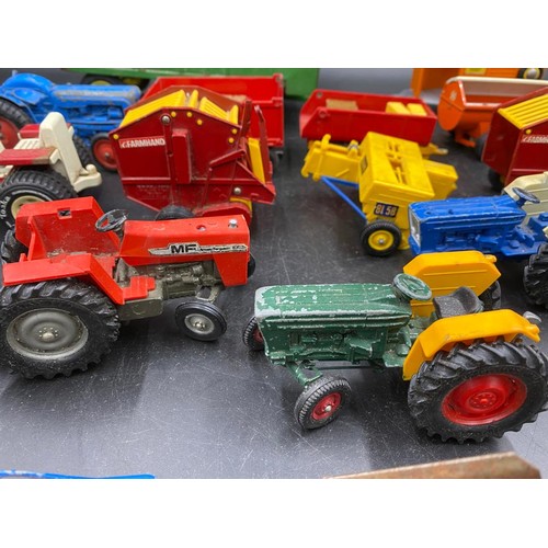 972 - A collection of Britains diecast toys to include Vermeer Round Baler x 2, MF200 Massey Ferguson Trai... 