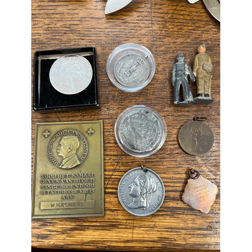 661 - Coins and medals to include Irish Fusiliers Champion Recruit, Society of miniature rifle clubs, 1900... 