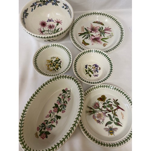 355 - A large quantity of Portmeirion 'Botanic Garden' dinnerware to include : 3 x bowls 26, 23.5 and 20cm... 