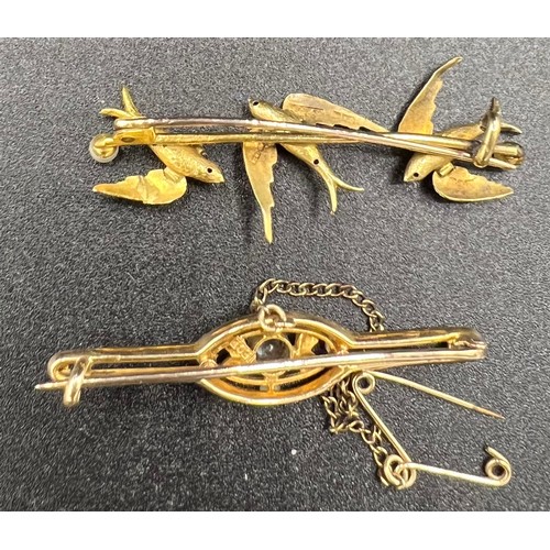 625 - Two 15ct gold bar brooches, one set with aquamarine and seed pearls, other depicting swallows. 5.3gm... 