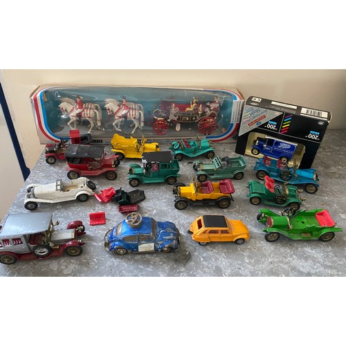 983 - A selection of various toy cars etc to include Corgi VW 1300 Saloon, Junior Corgi Citroen Dyane, a b... 