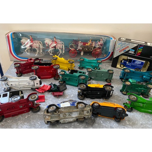 983 - A selection of various toy cars etc to include Corgi VW 1300 Saloon, Junior Corgi Citroen Dyane, a b... 