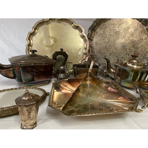 787 - Silver plate to include Tea Service, two trays, Walker & Hall bon bon partitioned dish etc, together... 