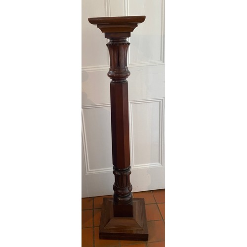 88 - A good quality mahogany torchère. 126 h x 26cm square at top.