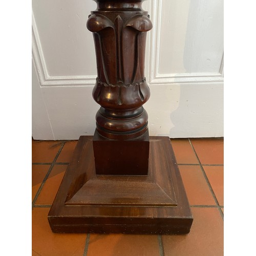 88 - A good quality mahogany torchère. 126 h x 26cm square at top.