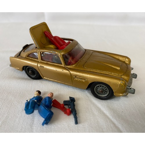 984 - Corgi Toys - James Bond - Aston Martin DB5.