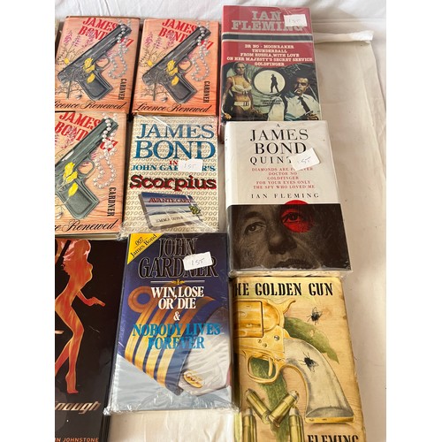 954 - A large collection of James Bond books, some 1st editions to include Flemings, Gardner etc. 28 in to... 