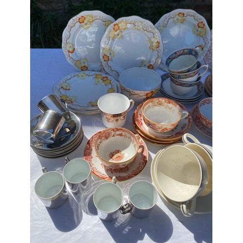 217 - Various part tea sets to include Rosalyn China Hammond's Hull, plates and sugar bowl, Bell China Sho... 